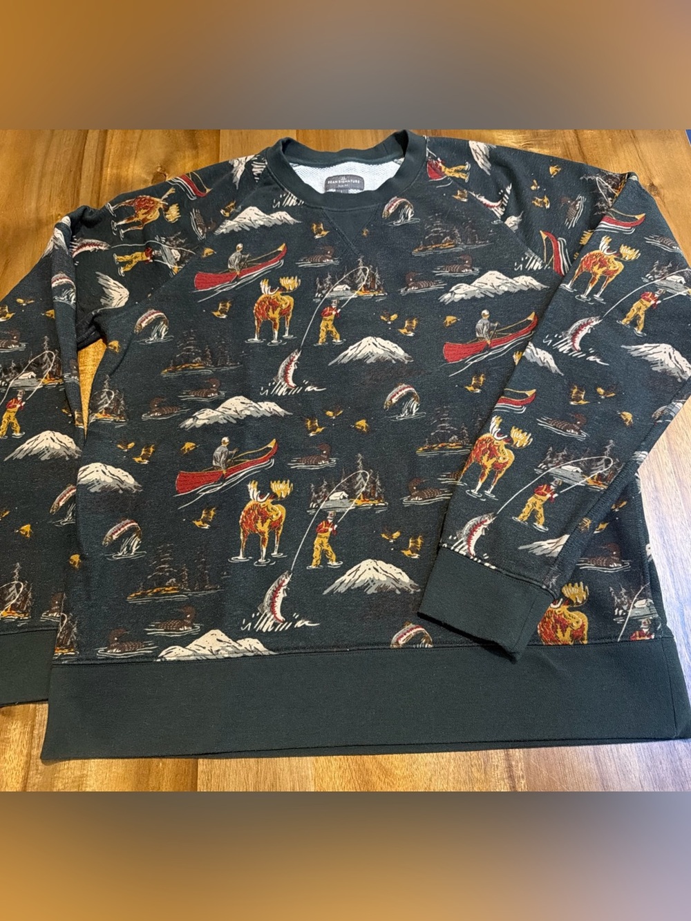 LL Bean Signature Men's Crew Neck Slim Fit L Green Moose Fly Fishing Canoe Vtg